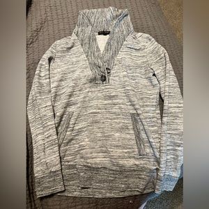 Banana republic pullover sweat shirt